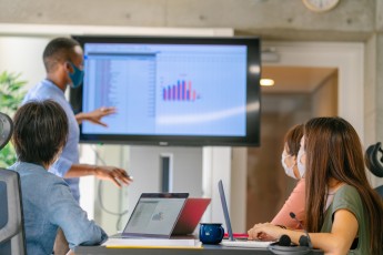 team-discussion-in-a-meeting